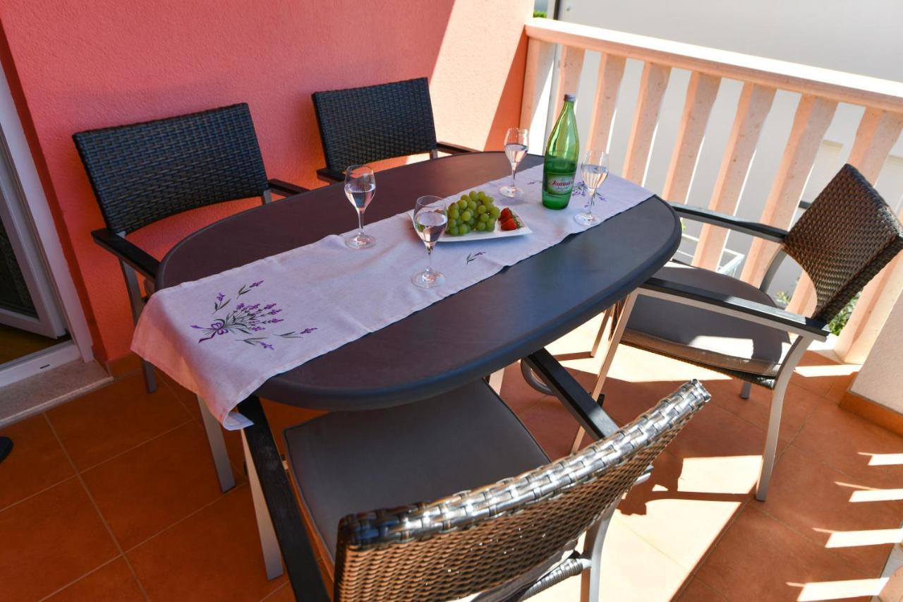 Apartments Vila Miranda Vodice Ngoại thất bức ảnh