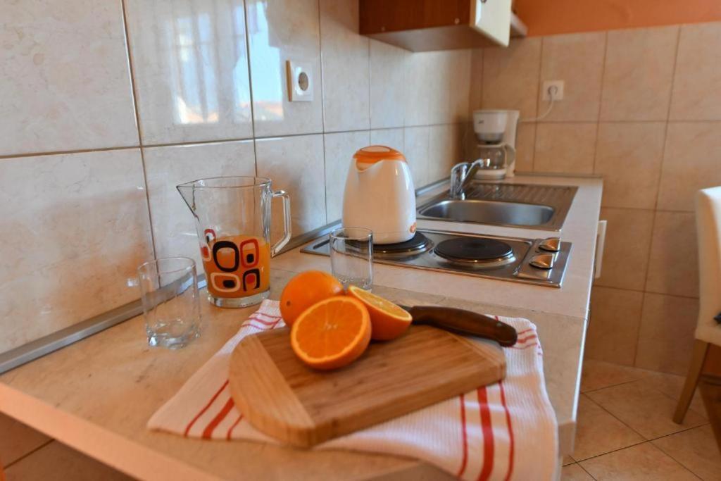 Apartments Vila Miranda Vodice Ngoại thất bức ảnh