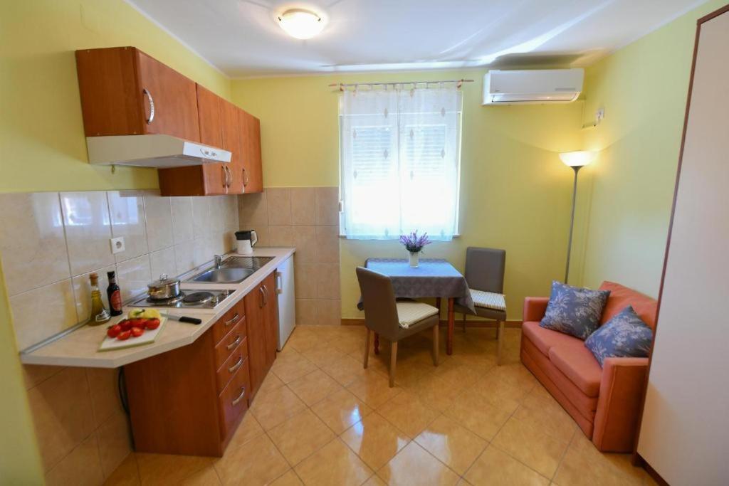 Apartments Vila Miranda Vodice Ngoại thất bức ảnh